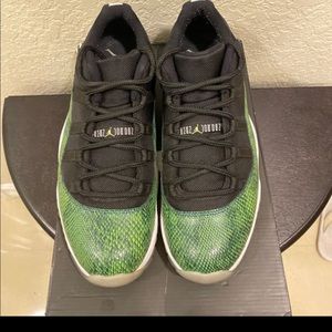 Jordan Retro 11 Low “Snake”